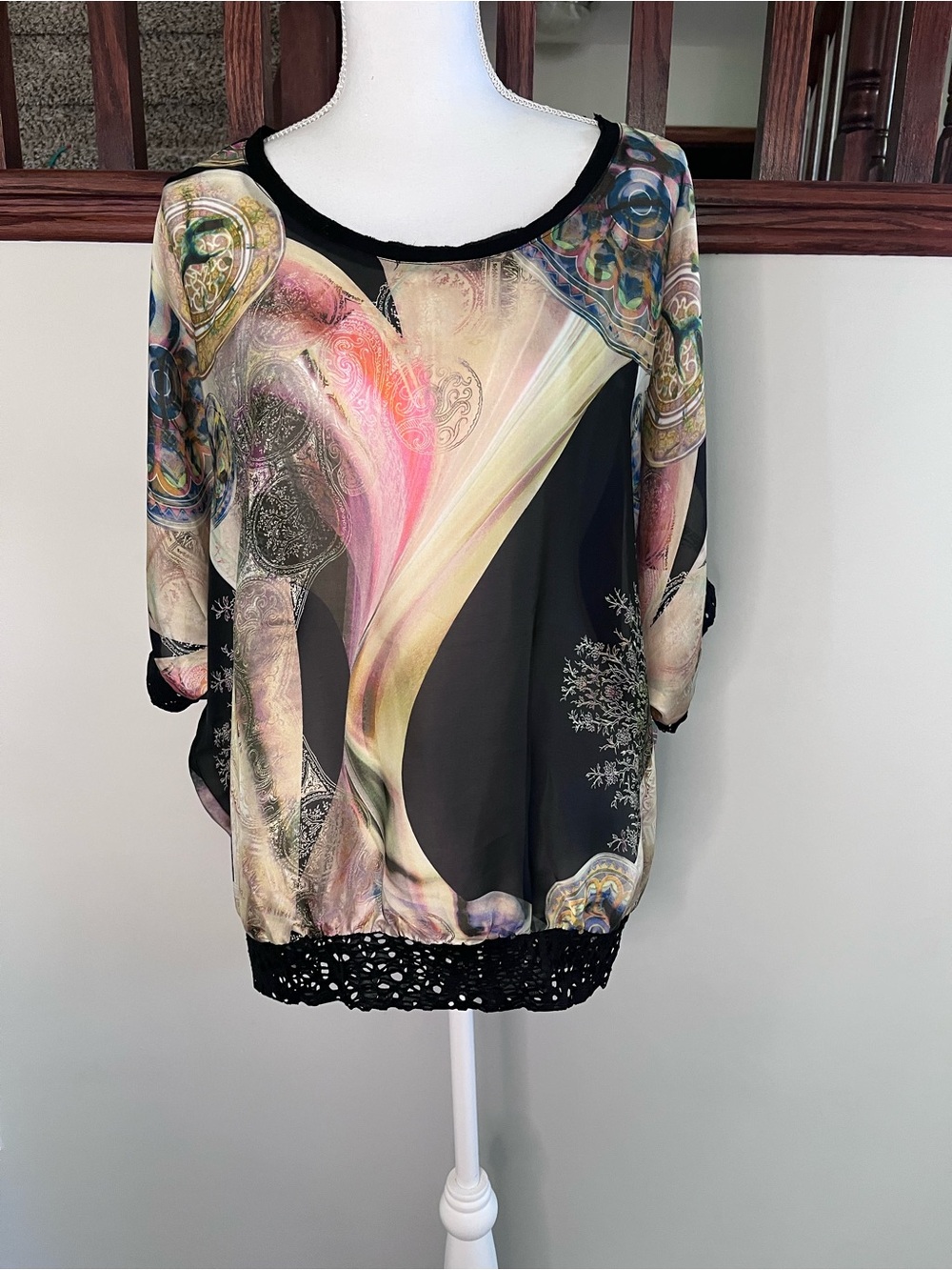 Alberto Makali Silk Blend Abstract Print Batwing Blouse Crochet Lace Trim XL